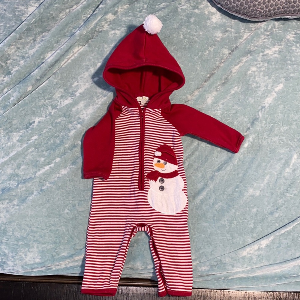 Le Top Snowman Outfit